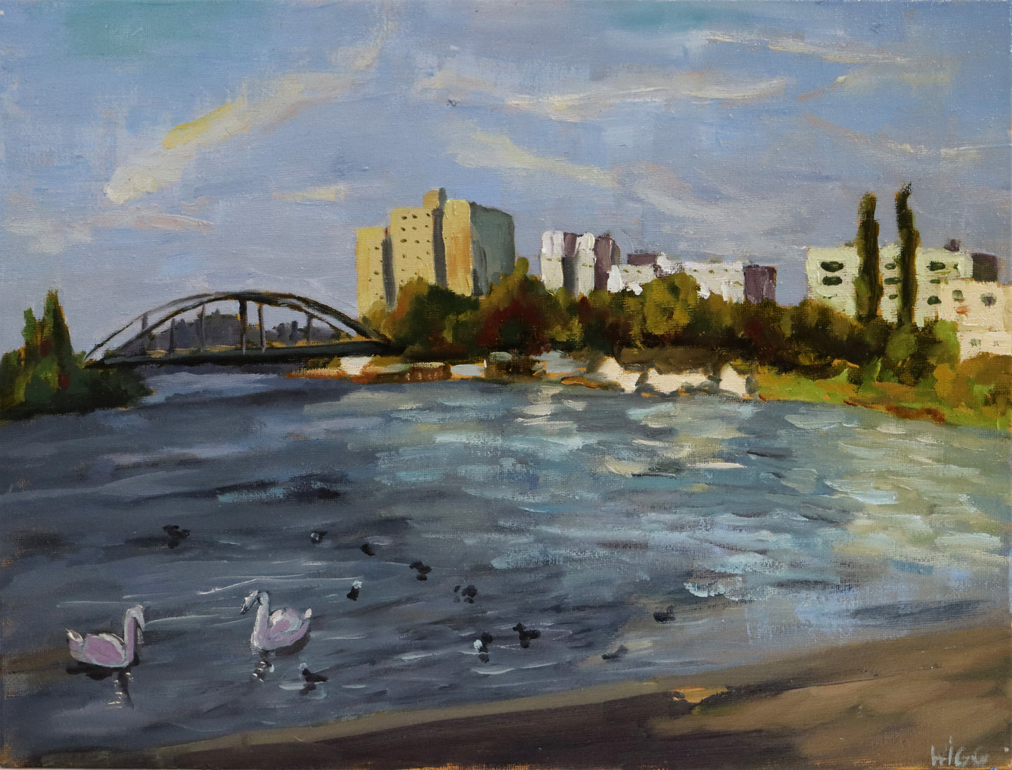Original Öl-Malerei, Gemälde von Anastasia Wiggert, Titel „Havel“ – Blick auf die Eisenbahnbrücke der Havelbucht im Hintergrund mit Hochhäusern, im Vordergrund Schwäne und Wasservögel. Potsdamer Innenstadt - Öl auf Platte, erhältlich bei Galerie Waldbach - What The Artist made
