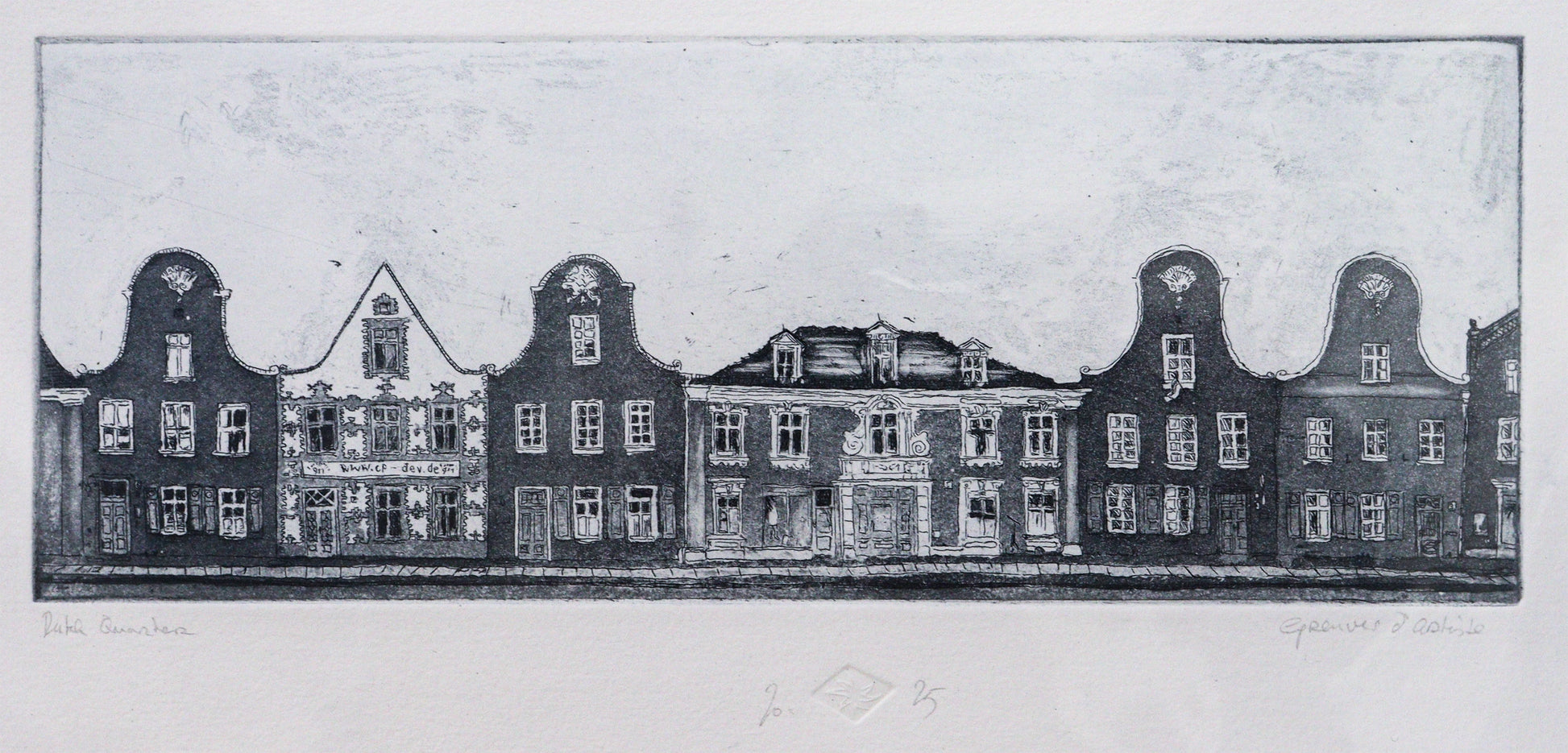 Original Radierung von Frank Lindenberg, Titel "Dutch Quarters", Detailansicht.  Darstellung einer Häuserzeile des Holländischen Viertels in Potsdam, mit typischer Architektur.  Radierung auf Karton, Farbe blau-schwarz erhältlich bei Galerie Waldbach - What The Artist Made