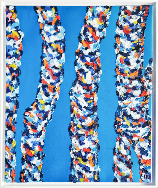 Original Öl-Malerei von Matthias Inselsberger, Titel "Birken VI". Impressionistische Darstellung von vier Birkenstämmen vor blauem Hintergrund. Die  Stämme tragen neben der weißen Fläche  die typischen dunklen Flecken  in Indigo, sowie weitere Farbflecken in rot, orange und gelb. Öl auf Leinwand, erhältlich bei Galerie Waldbach - What The Artist Made