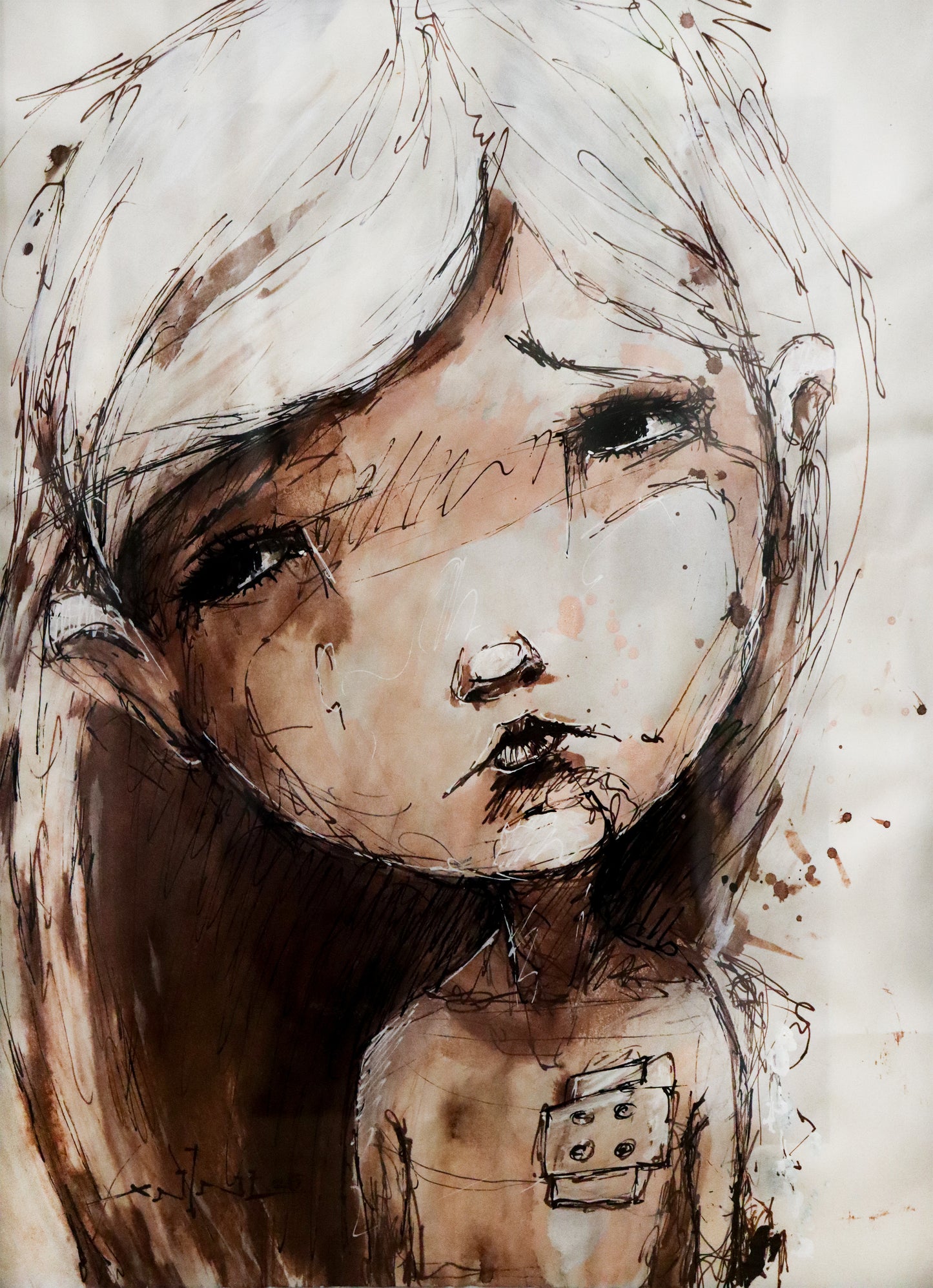 Original Mixed-Media von XNine, Graffiti-Künstler aus Potsdam, ohne Titel. Ausdrucksstarkes emotionales Porträt einer Person/Mädchen mit traurigem Blick. Detailansicht, erhältlich bei Galerie Waldbach - What The Artist Made