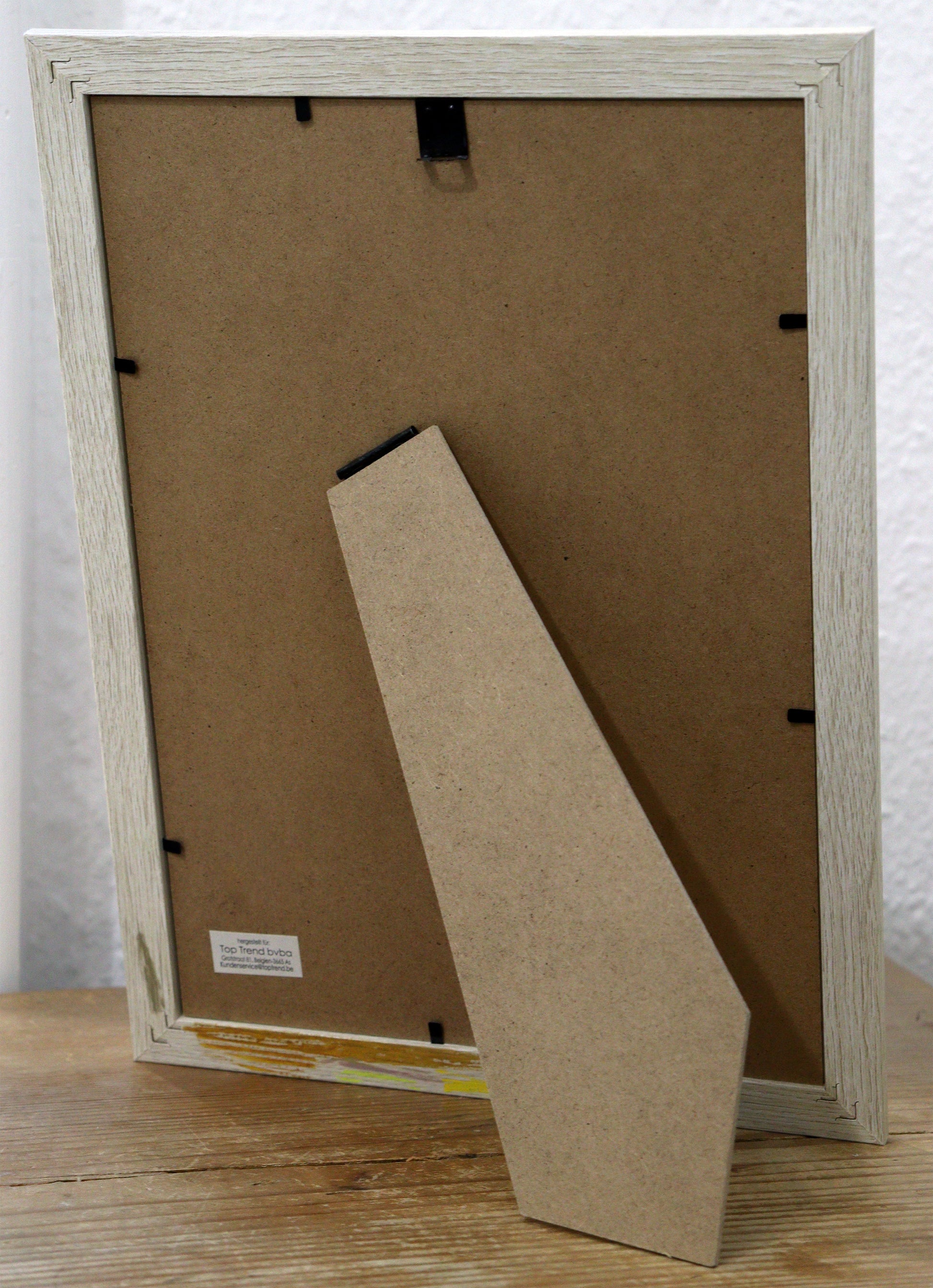Original Mixed-Media von XNine, Graffiti-Künstler aus Potsdam, ohne Titel. Ansicht der Rückseite. Gerahmt, erhältlich bei Galerie Waldbach - What The Artist Made