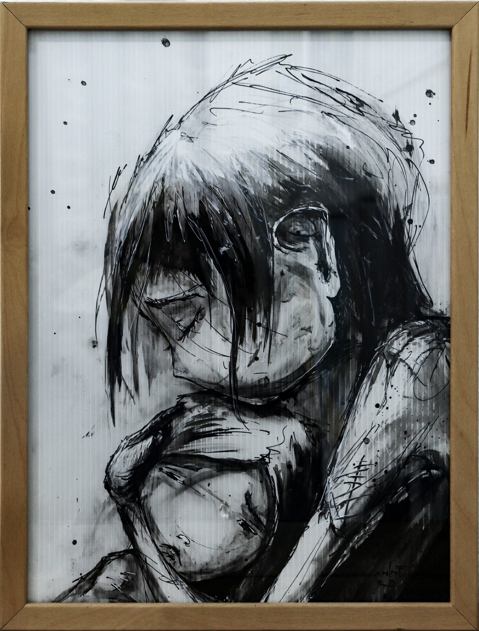 Original Mixed-Media von XNine, Graffiti-Künstler aus Potsdam, ohne Titel. Ausdrucksstarke emotionale Szene zweier Figuren, die eine hält die andere in einer Umarmung. Der Blick der ersten Figur ist traurig und gesengt, der Kopf liegt auf dem von Figur zwei. Diese schaut ebenfalls traurig und den Betrachter direkt an. Gerahmt, erhältlich bei Galerie Waldbach - What The Artist Made